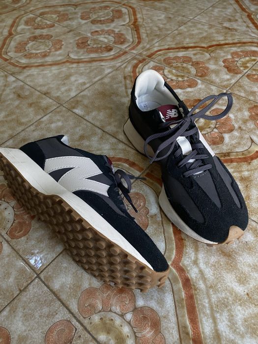 кроссовки NB 327