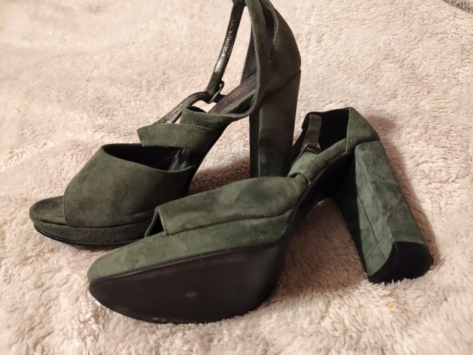 Buty sandały but. zieleń