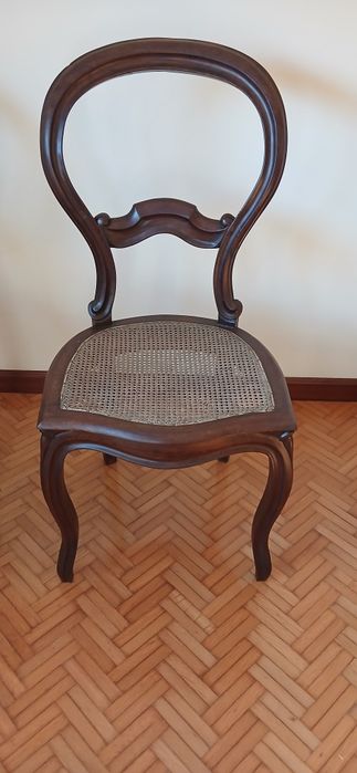 Vendo cadeiras antigas
