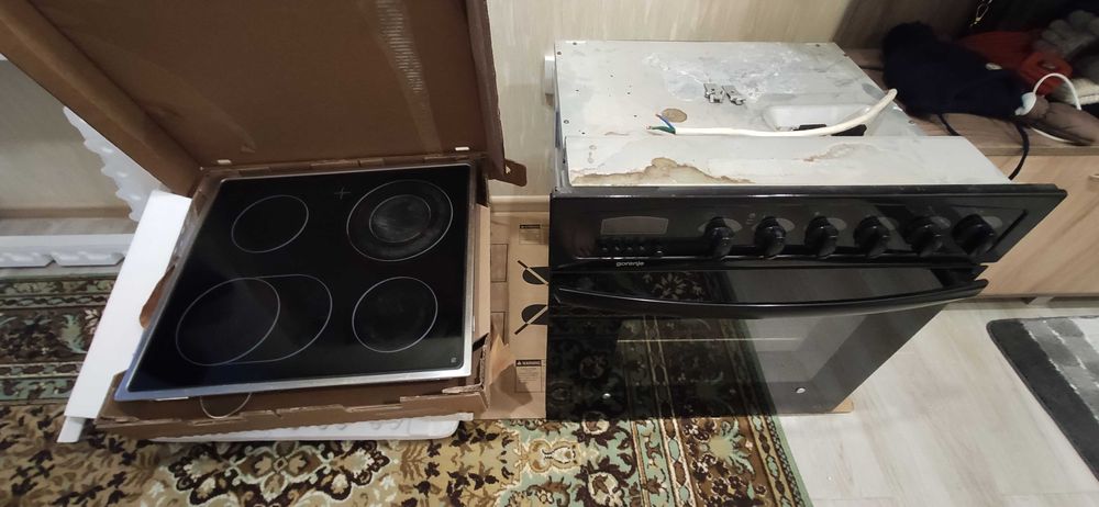 Духовой шкаф со съёмной варочной поверхностью Gorenje