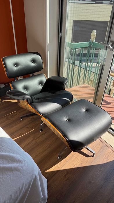 Cadeirão Eames Lounge