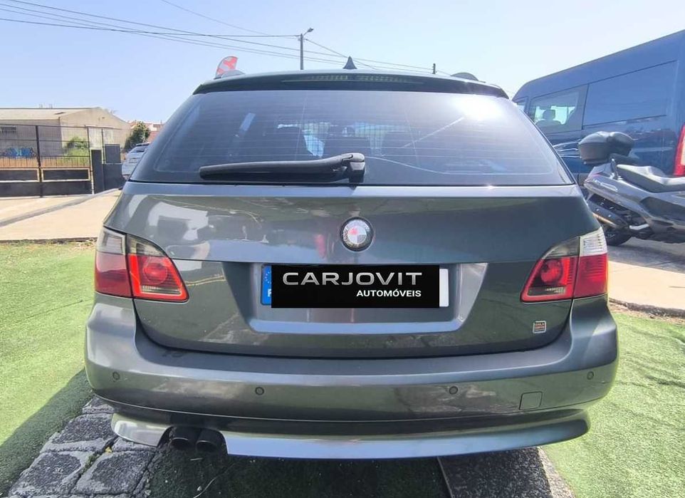 BMW 525D Touring 2005 GPS Pele