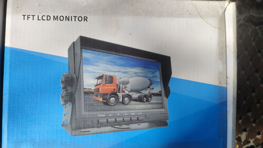 Монітор TFT LCD  розмір 7 дюймів.