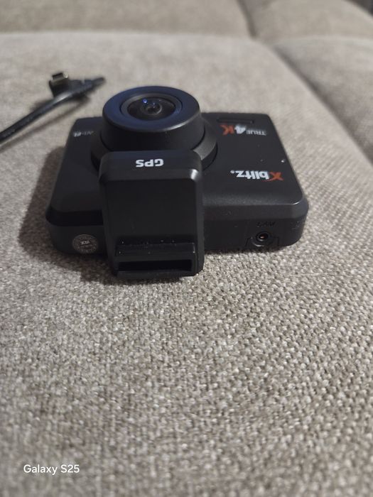 Kamera samochodowa Xblitz True 4K