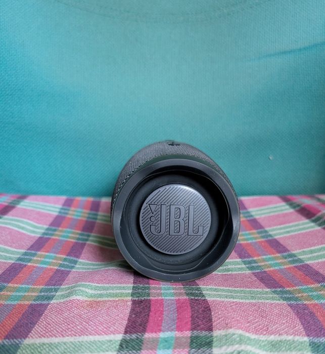 Колонка JBL Charge Essential 2 с комплектом