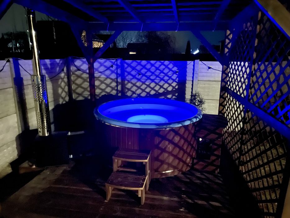 Будинок | Чан | Басейн Все разом. Подобова оренда Бориспіль