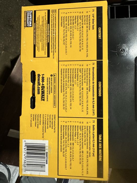 Набір біт DeWalt 71 шт у прозорому кейсі