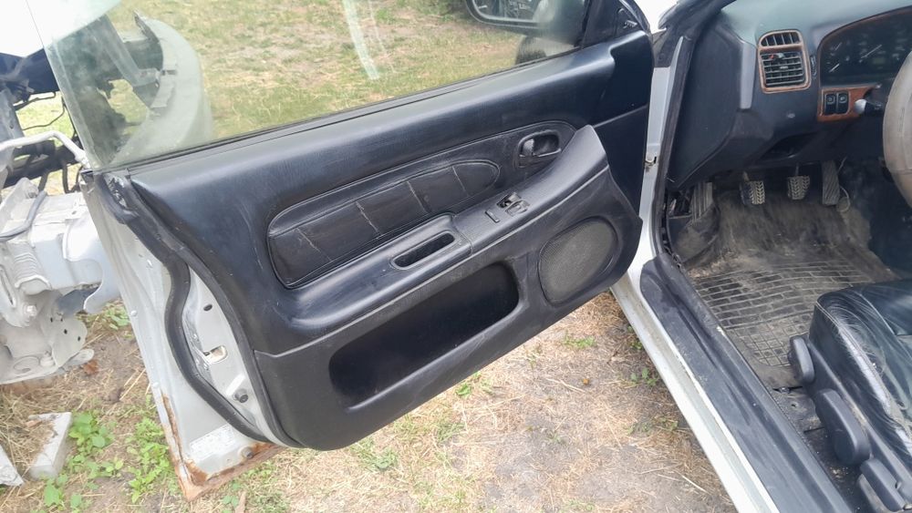 Mazda 323f мазда 323 розбір запчастини