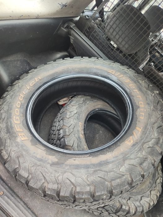 Pneus BF 245/70/R17