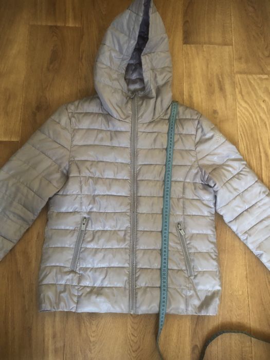 Куртка жіноча сіра