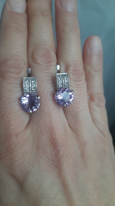 Срібні сережки з аметістом.