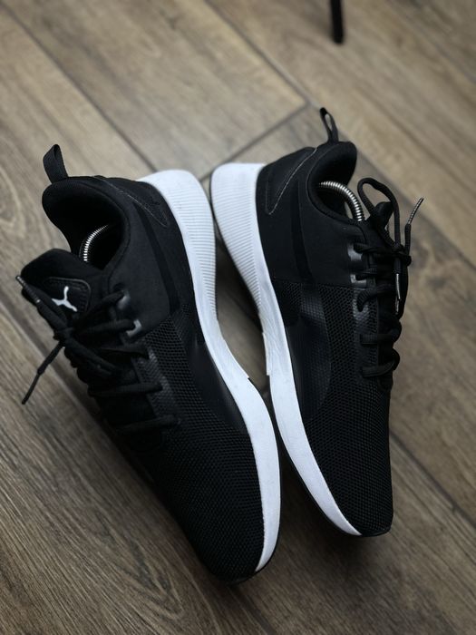 44(size) Кросівки Puma Flyer Runner