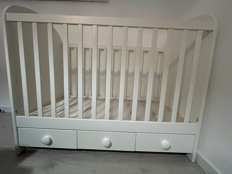 Berço Gonatt +colchão + oferta contorno berço nunca usados