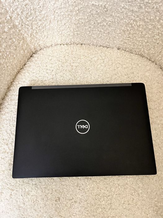 Dell latitude 7390 i7-8650u 13.3inch FHDips