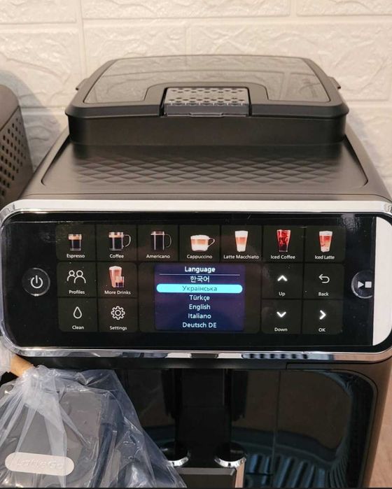 Кавомашина автоматична Philips Series 5500 LatteGo EP5547/90 2024 рік