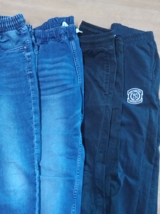 Spodnie chłopięce 140-146