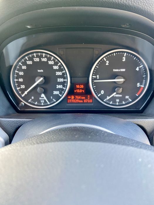 BMW 320d e90 Navigator