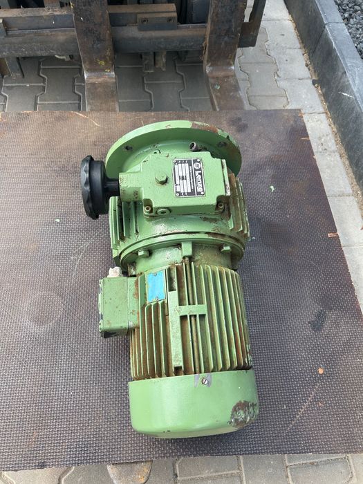 Silnik elektryczny 4kw z motoreduktorem płynna regulacja