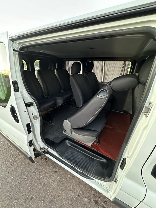 Nissan primasta пасажир