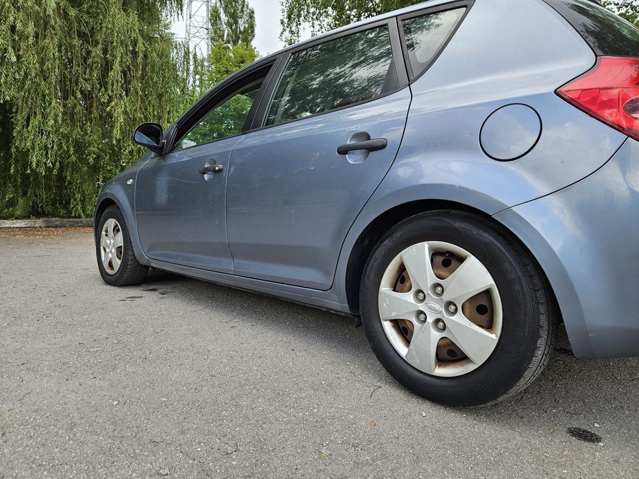 Kia Ceed 2007 рік 1.6 дизель для військових