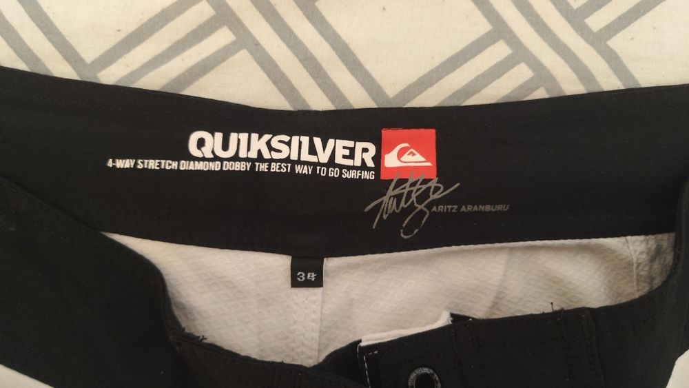 Вінтажні шорти Quicksilver