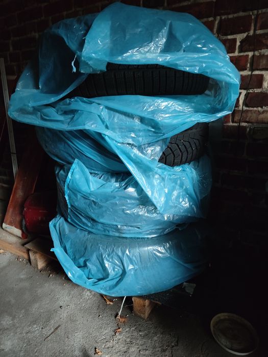 Koła zimowe 245/45R18 100V XL