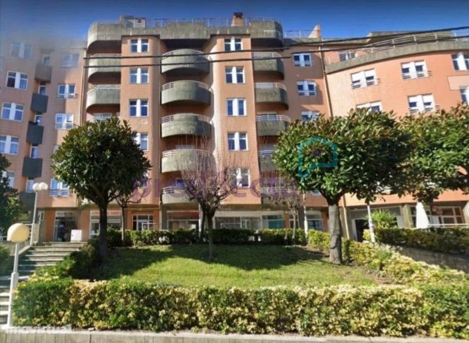REF3813 - T1 C/ Box –  à Areosa