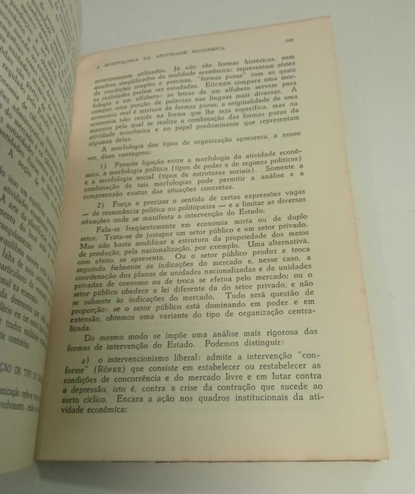 Manual de economia política, de Raymond Barre