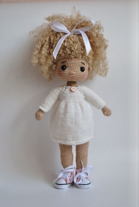 М’яка в’язана персоналізована іграшка лялька ручної роботи, амігурумі