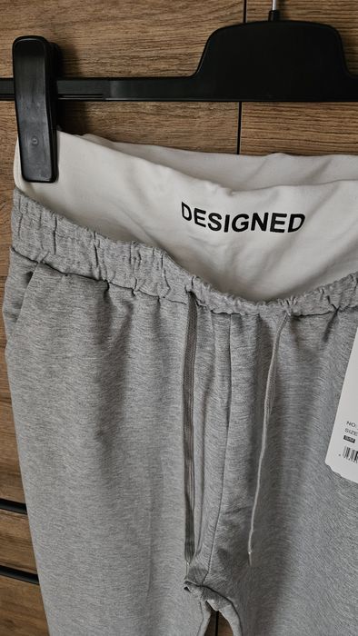 Spodnie dresowe nowe