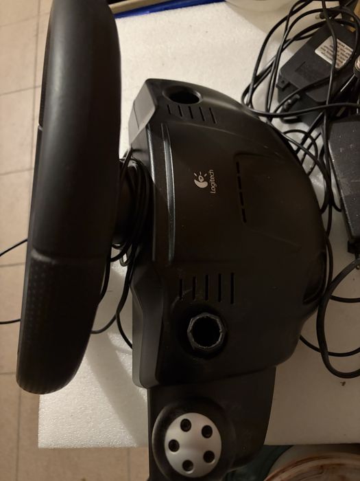 Kierownica Logitech Driving Force GT