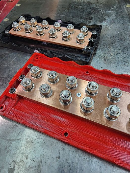Распределительный блок с шиной Heavy Duty Bus Bar 48в 900А
