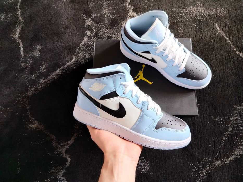 Air Jordan 1 Mid - Ice Blue r. 37.5