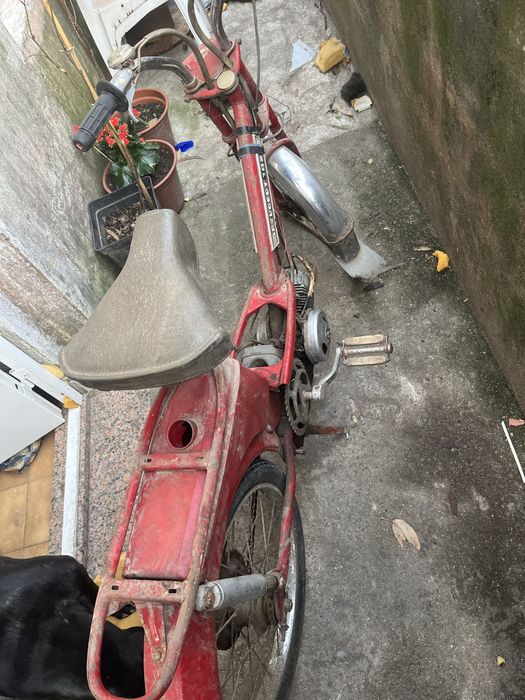 Mobilete peugeot 102 ano 1968