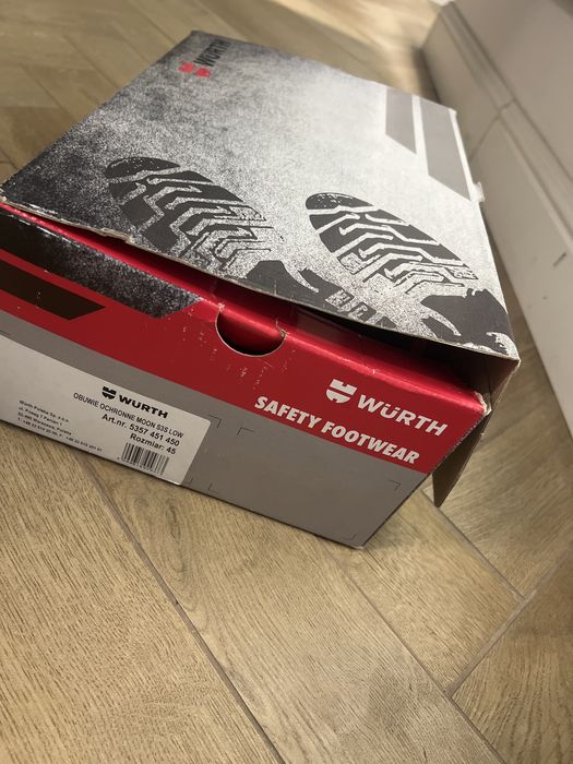 Nowe buty robocze