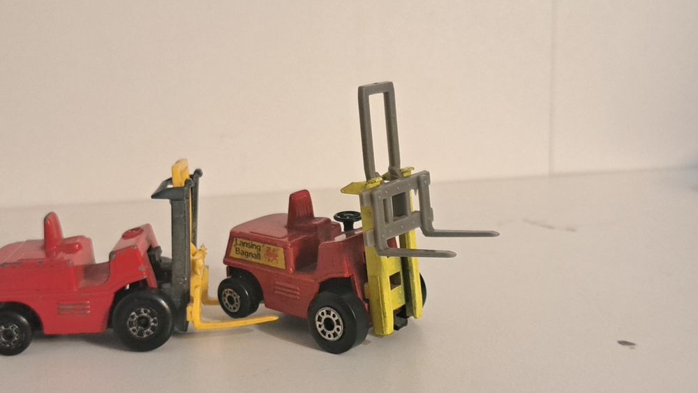 76-E/26 wozki widlaki Matchbox 1972r