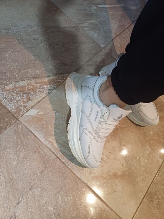 Костюм + куртка + кроссовки+ угги+ рюкзак