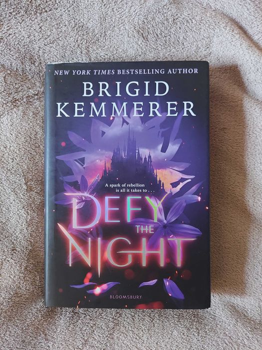Книга "Defy the Night" Brigid Kemmerer