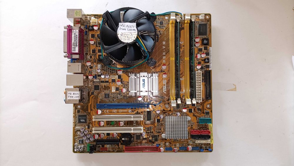 Motherboard ASUS P5K-VM com processador Intel E6550