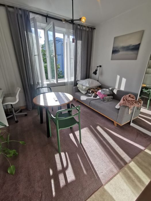 Pokój studio do wynajęcia w Centrum Gdyni blisko plaży.