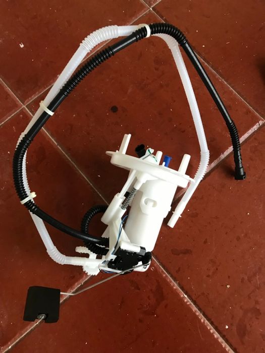 Bomba de Combustível Bosch NOVA - Mercedes W204 C200 Kompressor