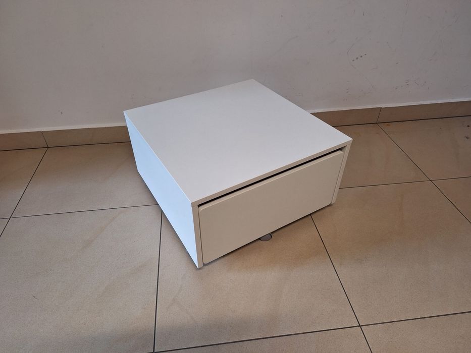 IKEA biała szafka na kółkach z szufladą 52x53 cm
