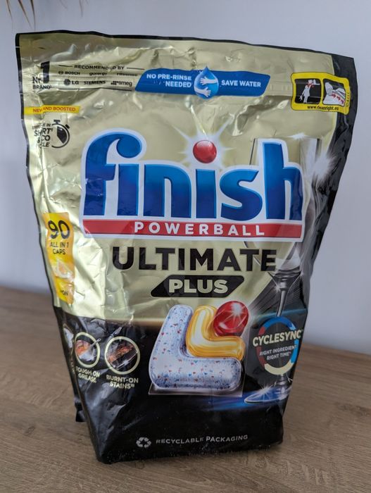 Kapsułki do zmywarki Finish Powerball Ultimate Plus 90 All in One Lemon