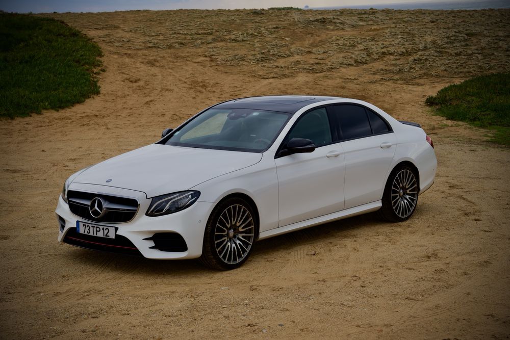 Mercedes E220d AMG - Imaculado