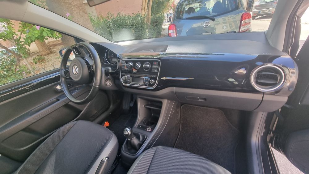 Volkswagen up! 1.0 (2012) em Estado Impecável – Apenas 102.000 km