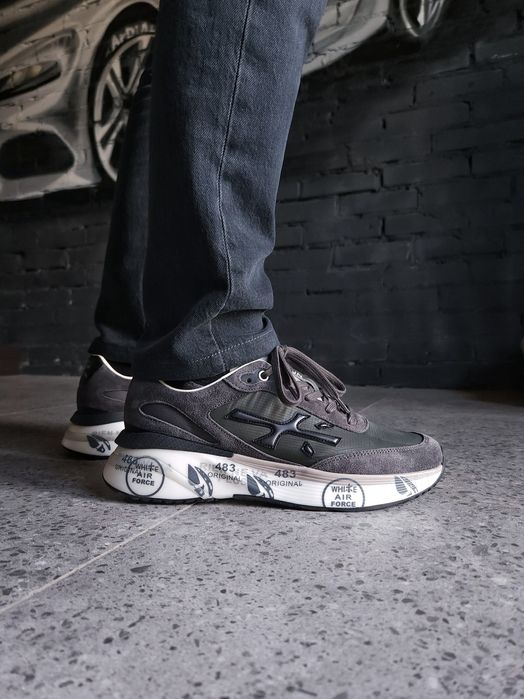 Premiata MOERUN 7106 в наявності.