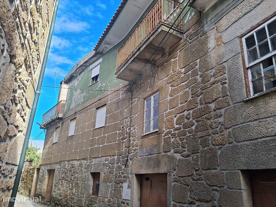 Moradia T5 para venda