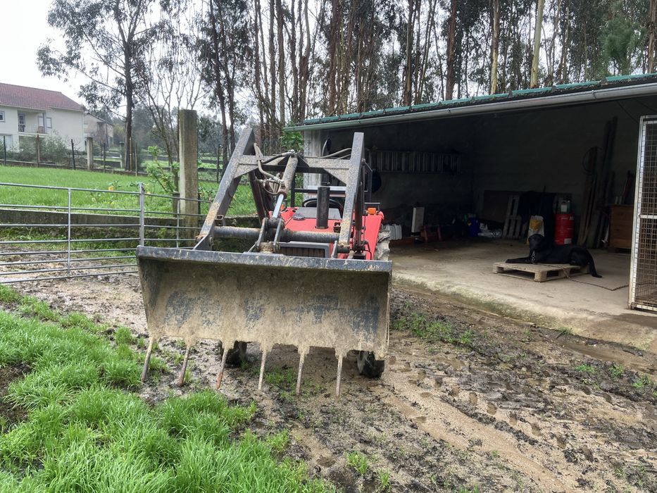 Trator Yanmar F20D 4x4