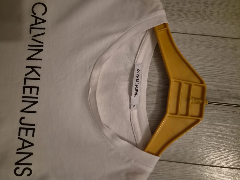 T-shirt damski Calvin Klein