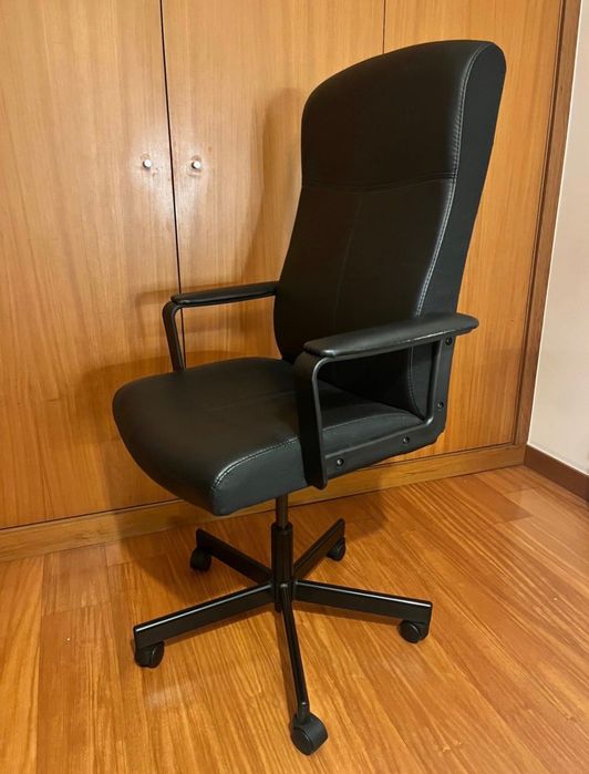 Cadeira giratória escritório Ikea